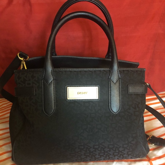 dkny black purse